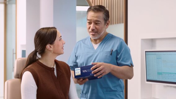 Excent Tandtechniek - Zoom!-Take-Home-Whitening_PR_PUP_3_DIS739_35_Dentist product recommendation NiteWhite_RGB_16x9_V0_LR